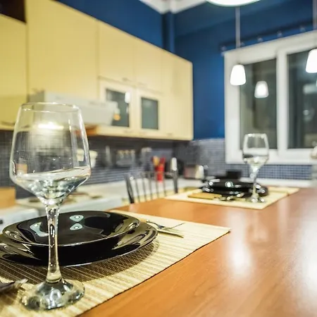 Qr #alice - Hearty & Cozy Center * Thessaloniki